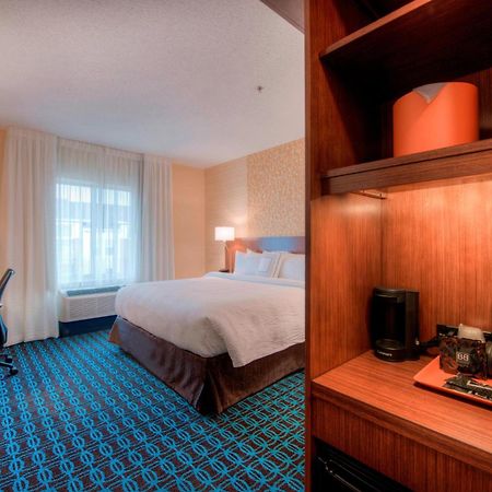 Fairfield Inn & Suites By Marriott Charlotte Airport מראה חיצוני תמונה