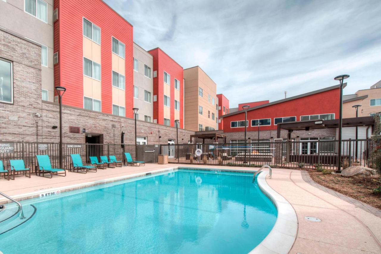 Fairfield Inn & Suites By Marriott Charlotte Airport מראה חיצוני תמונה