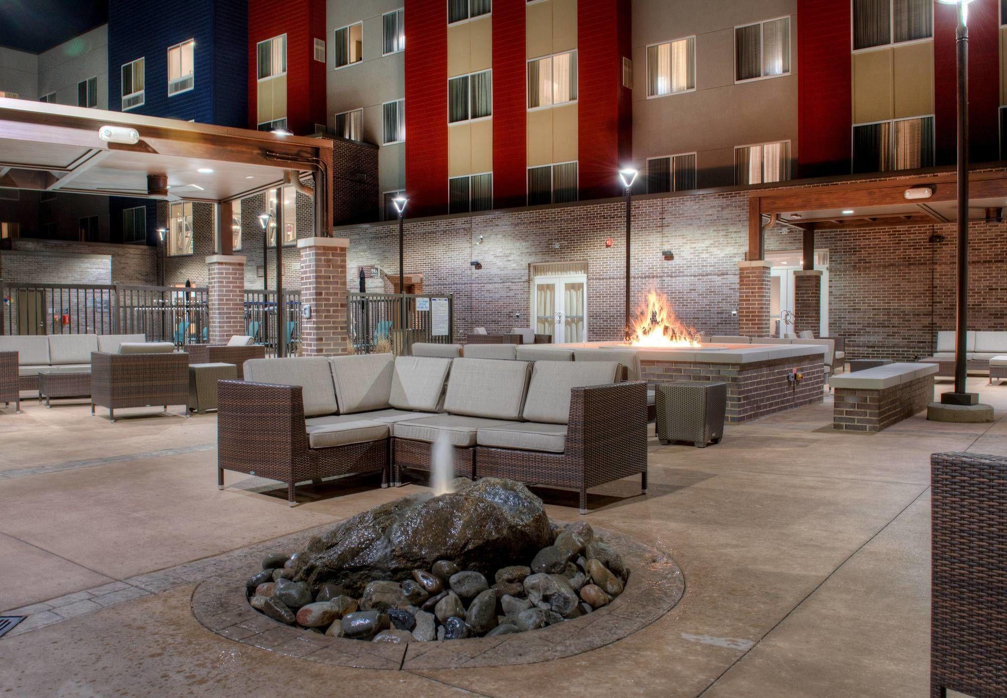 Fairfield Inn & Suites By Marriott Charlotte Airport מראה חיצוני תמונה