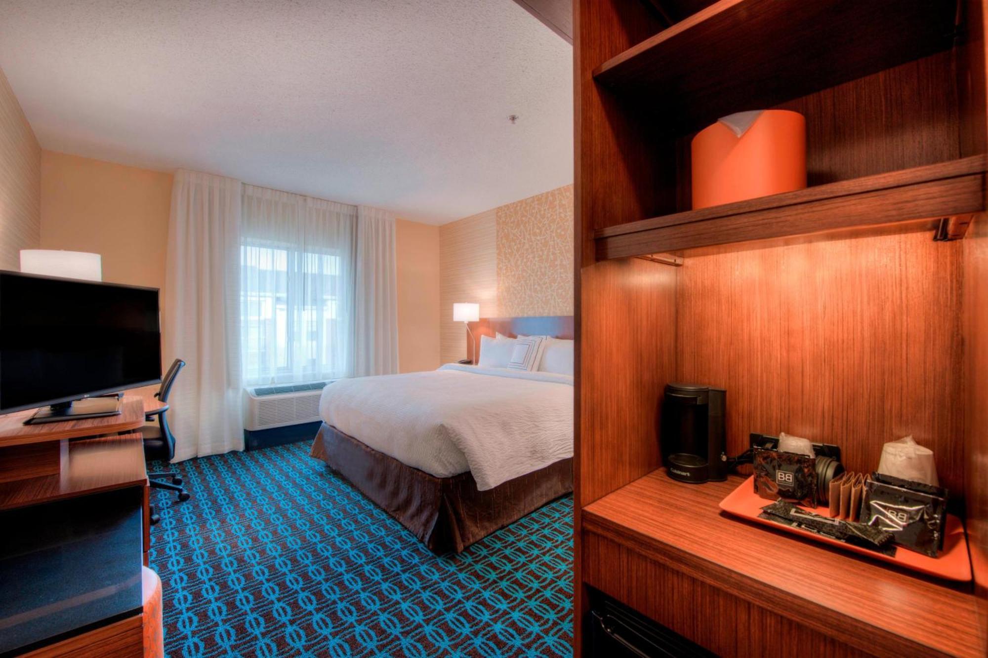 Fairfield Inn & Suites By Marriott Charlotte Airport מראה חיצוני תמונה
