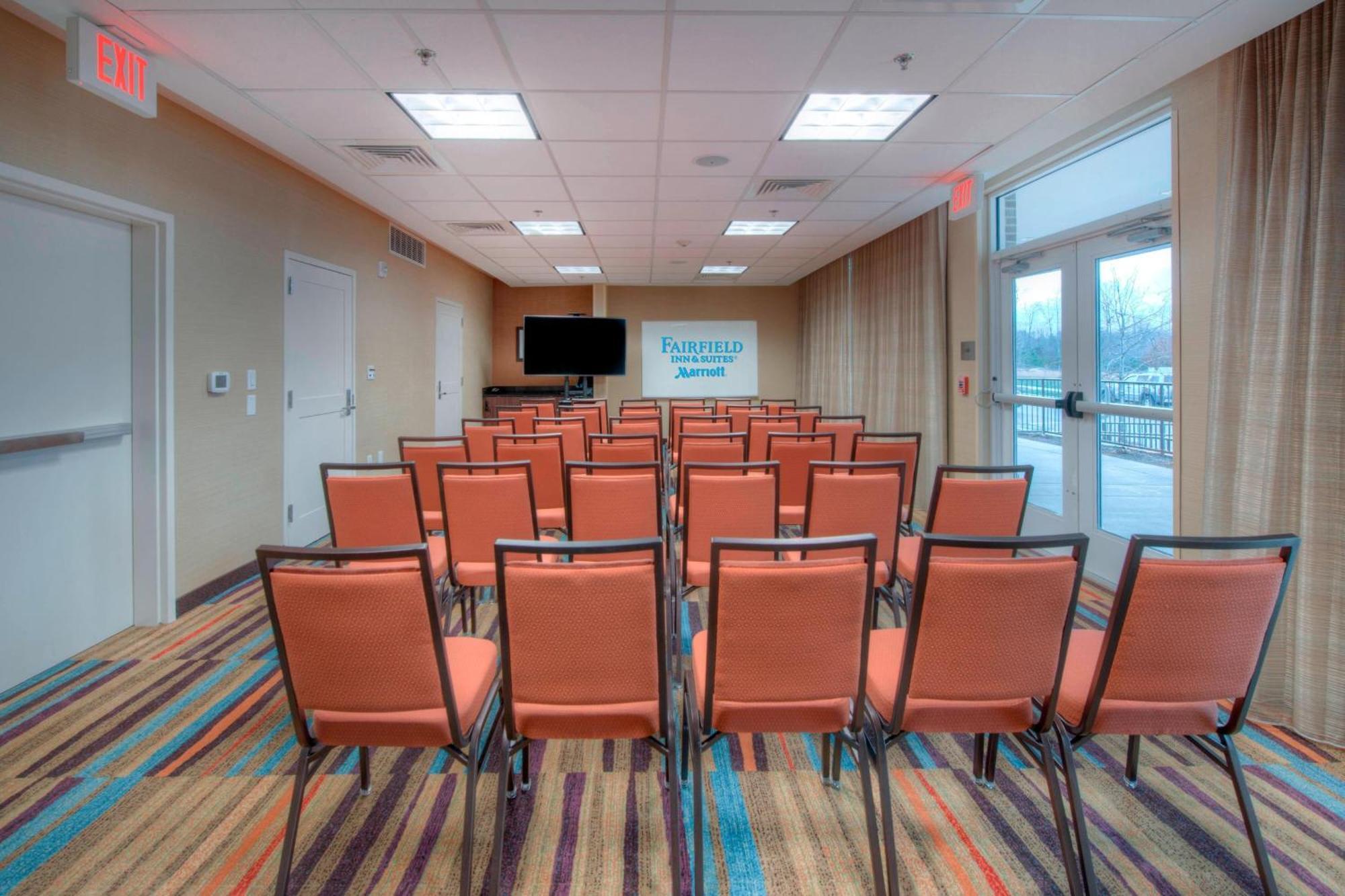 Fairfield Inn & Suites By Marriott Charlotte Airport מראה חיצוני תמונה