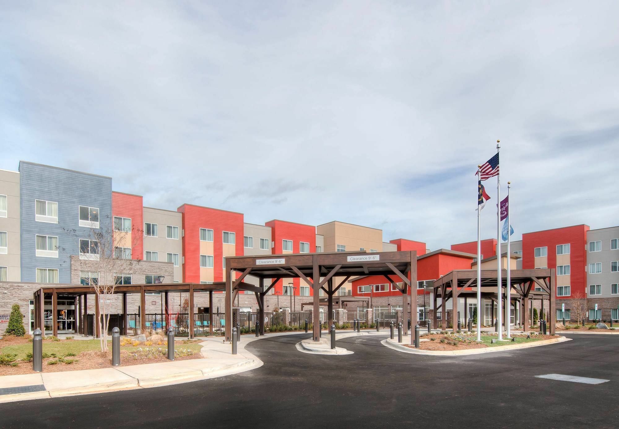 Fairfield Inn & Suites By Marriott Charlotte Airport מראה חיצוני תמונה
